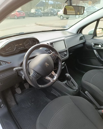 Peugeot 208 cena 38000 przebieg: 49250, rok produkcji 2017 z Gdynia małe 326